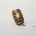 Lampada da tavolo design Bosa inclinabile in legno di rovere