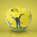 Salvadanaio a forma di mela gialla in stile Keith Haring, accessorio casa di design artistico