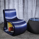 Poltrona di design Double in PLA blu in ambiente moderno