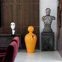 Scultura decorativa Da gialla come elemento di design d’interni